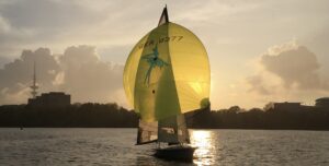 Alstersegeln mit Spi schmal